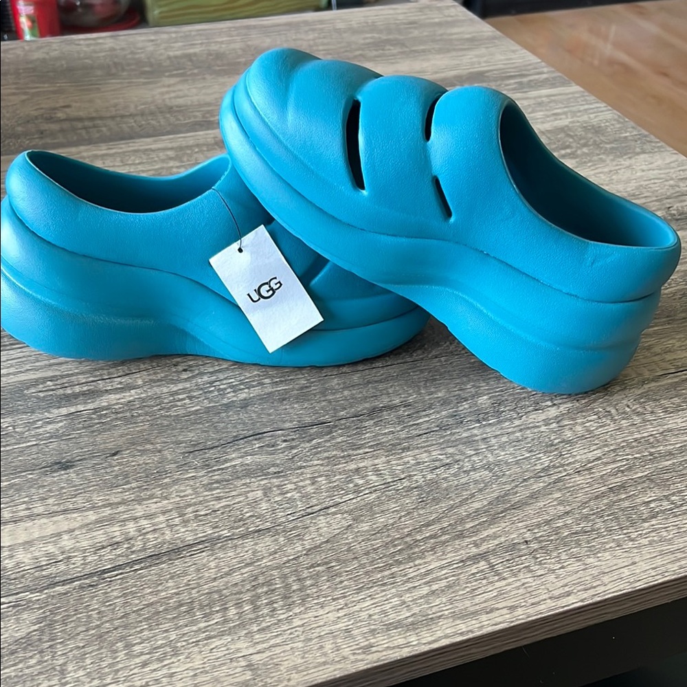 UGG sport yeah clog. Size 8   Blue. NWT - Picture 7 of 9
